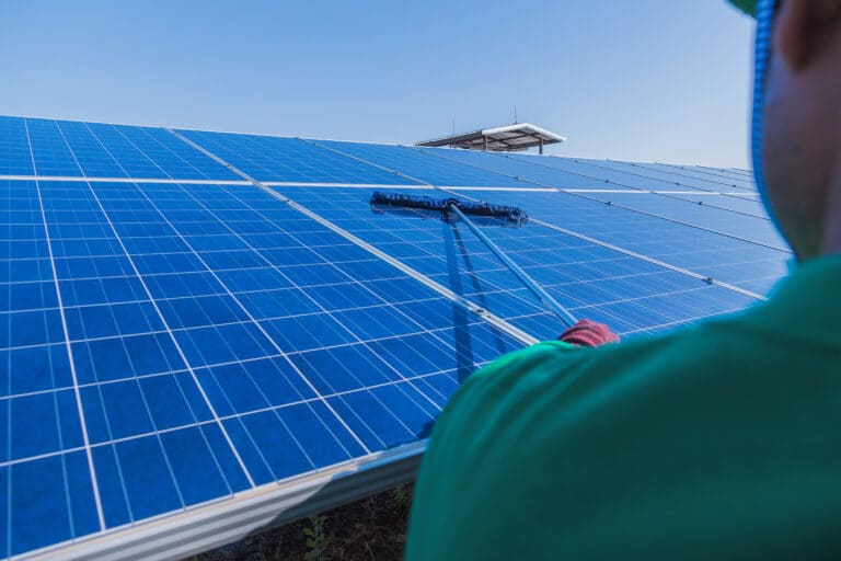 labor-working-on-cleaning-solar-panel-with-water-c-2026-03-26-07-20-29-utc